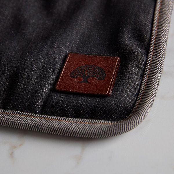 Tofarget Gryteklut med Skinndetaljer - Barbary & Oak
