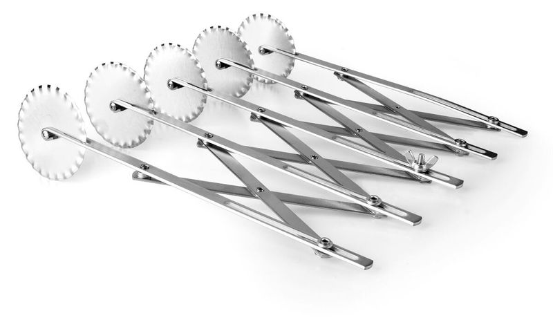 Deigkutter i st&aring;l, utvidbar med 5 hjul, fra LACOR