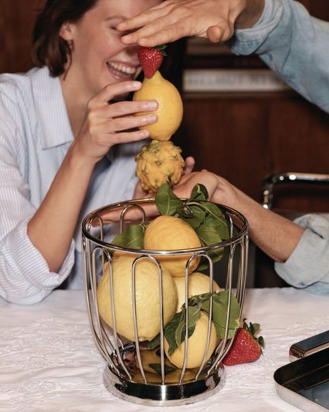 Ikonisk fruktkurv i st&aring;l by Alessi